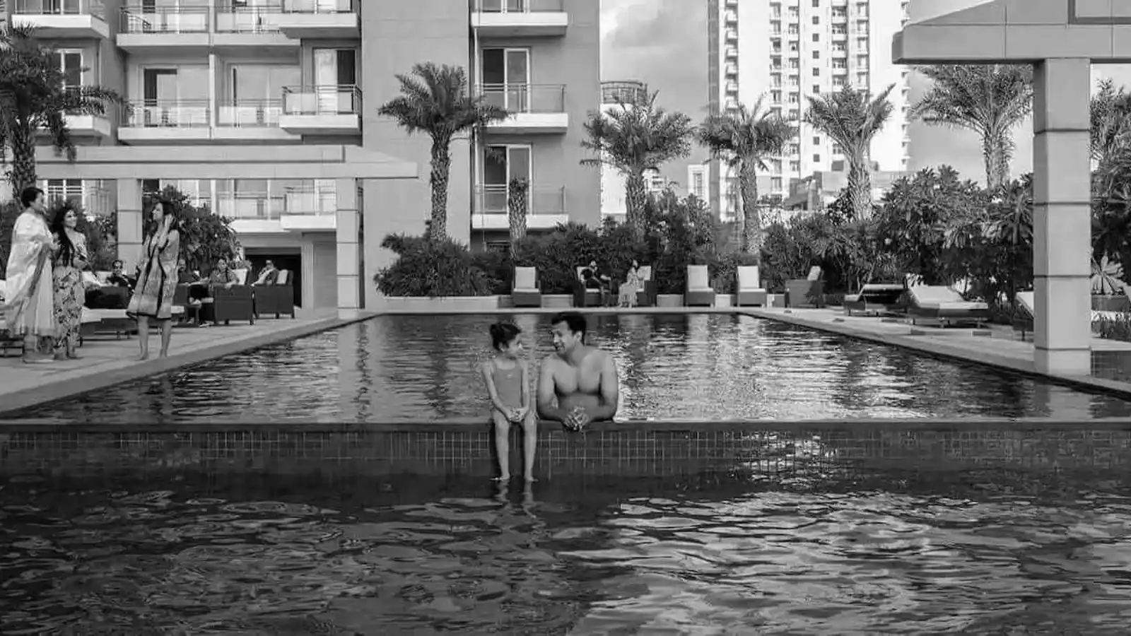 DLF-Ultima-Apartments-In-Sector-81-Gurgaon-Pool